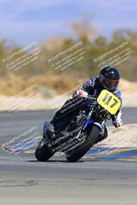 media/Mar-12-2022-SoCal Trackdays (Sat) [[152081554b]]/Turn 2 (1145am)/